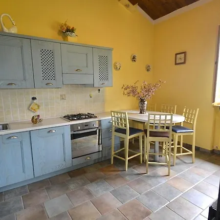 Sleeps 5 Pool Air Con Wifi Villa