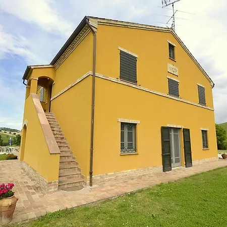 Sleeps 5 Pool Air Con Wifi
